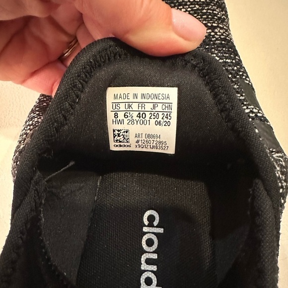 adidas Cloudfoam Pure Core Black Women’s Shoes Size 8 EUC Missing Laces Walking - Picture 7 of 9